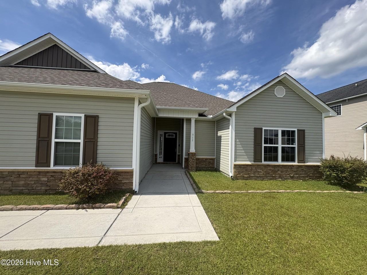 311 Aquamarine Cir - Photo 3 of 40