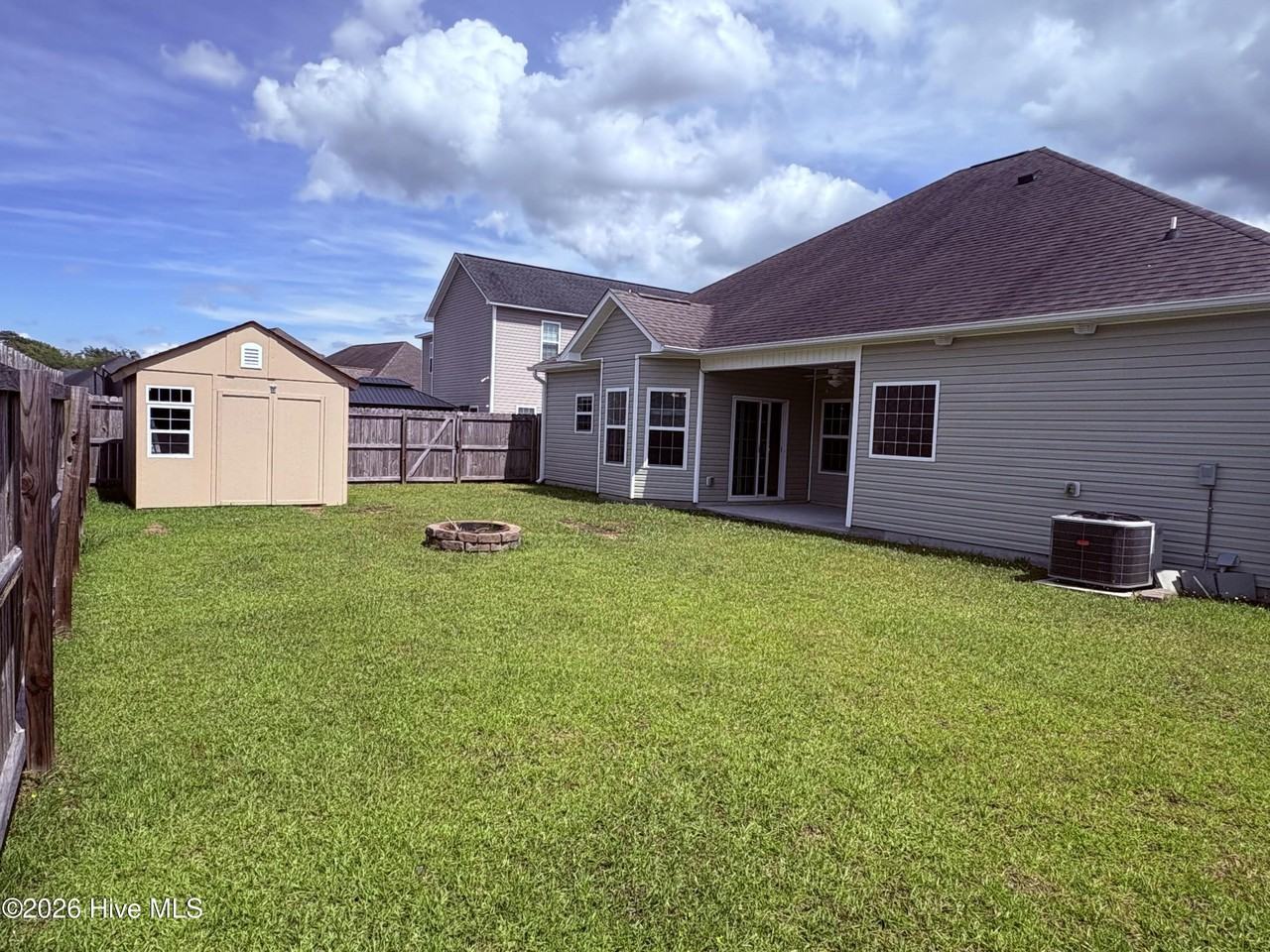 311 Aquamarine Cir - Photo 6 of 40