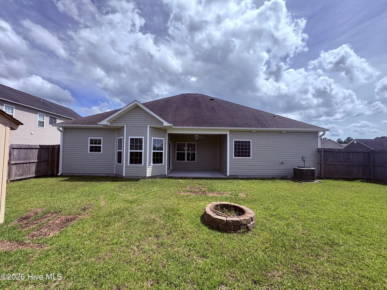 311 Aquamarine Cir - Photo 7 of 40