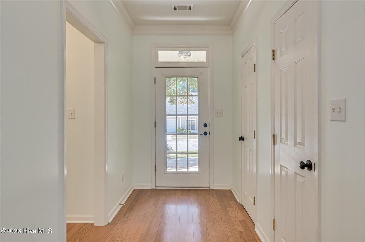 2037 Magnolia Pkwy - Photo 6 of 50