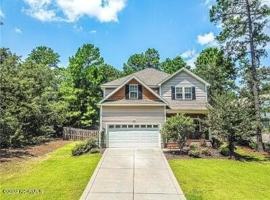 featured image of 290 Adams Cir