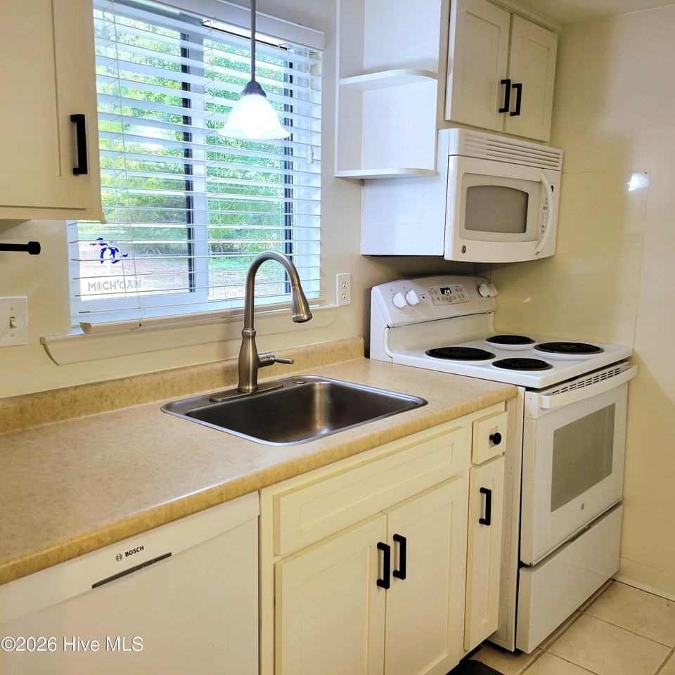 280 Sugar Gum Ln #168 - Photo 6 of 46