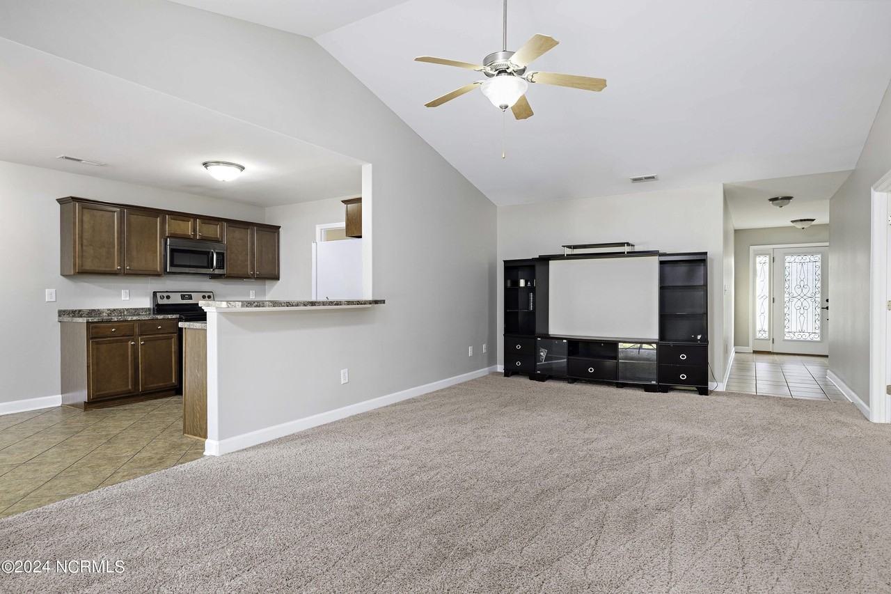 1629 Murrill Hill Rd - Photo 7 of 16