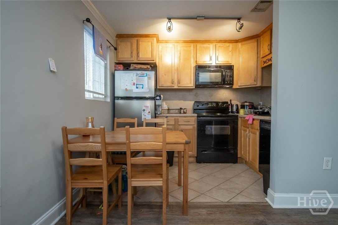 2018 S Milledge Ave #1 - Photo 6 of 8
