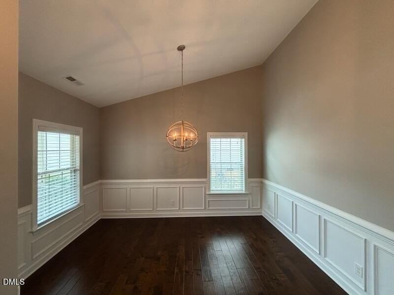 445 Pine Burr St - Photo 7 of 24