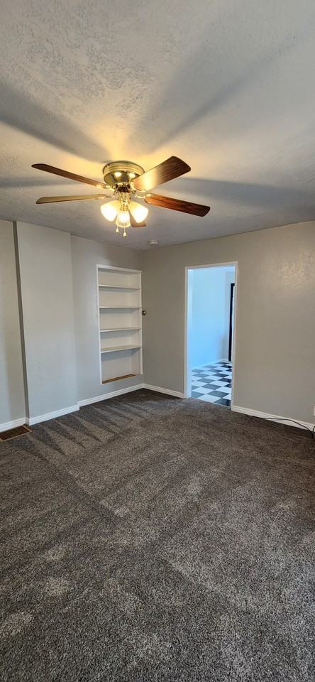 585 S 1200 W #UP - Photo 6 of 21