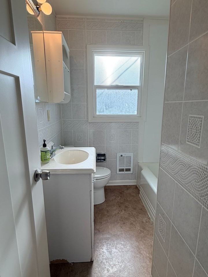 408 Ramona Ave - Photo 4 of 13
