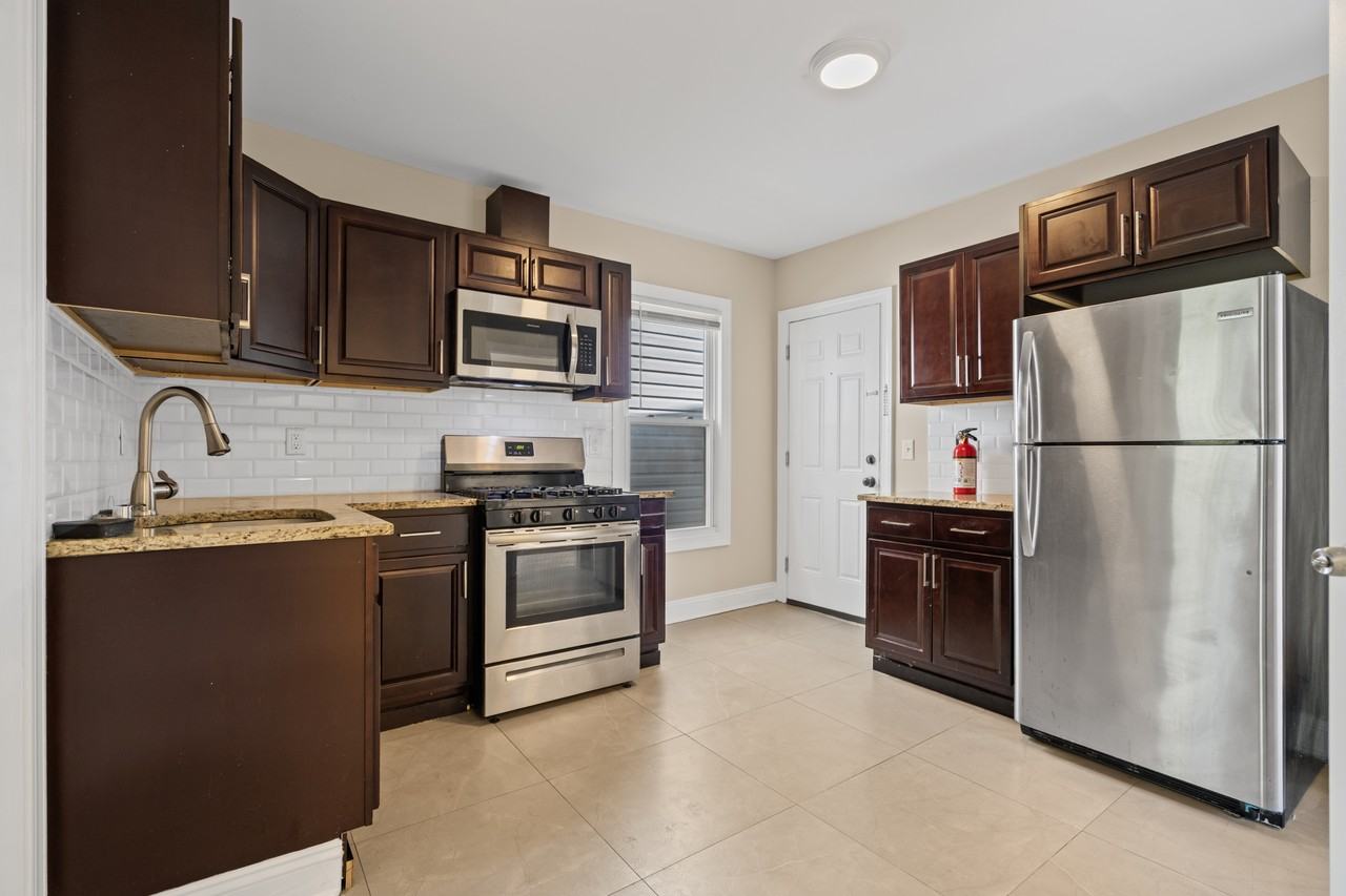 144 Inslee Pl Apt 3r #3R