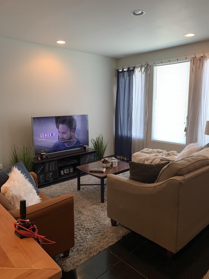 300 N Parker Ave Apt B #300B - Photo 2 of 23