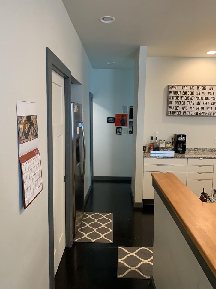 300 N Parker Ave Apt B #300B - Photo 6 of 23
