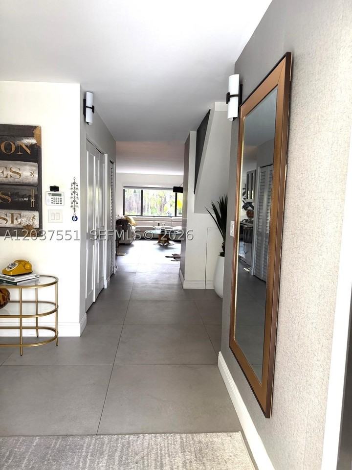 7968 Sw 105th Pl - Photo 4 of 29