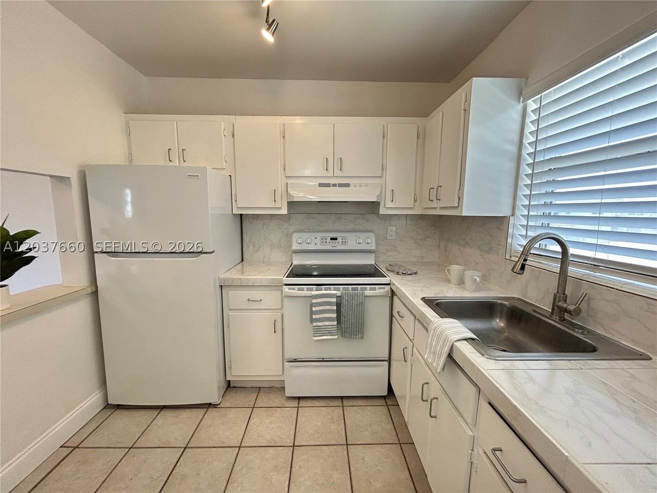 7505 Sw 82nd St #320 - Photo 6 of 38