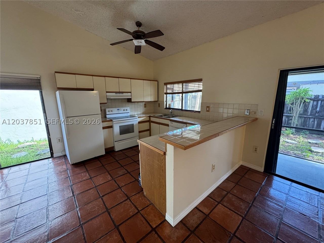 21738 Sw 99th Ct - Photo 7 of 25