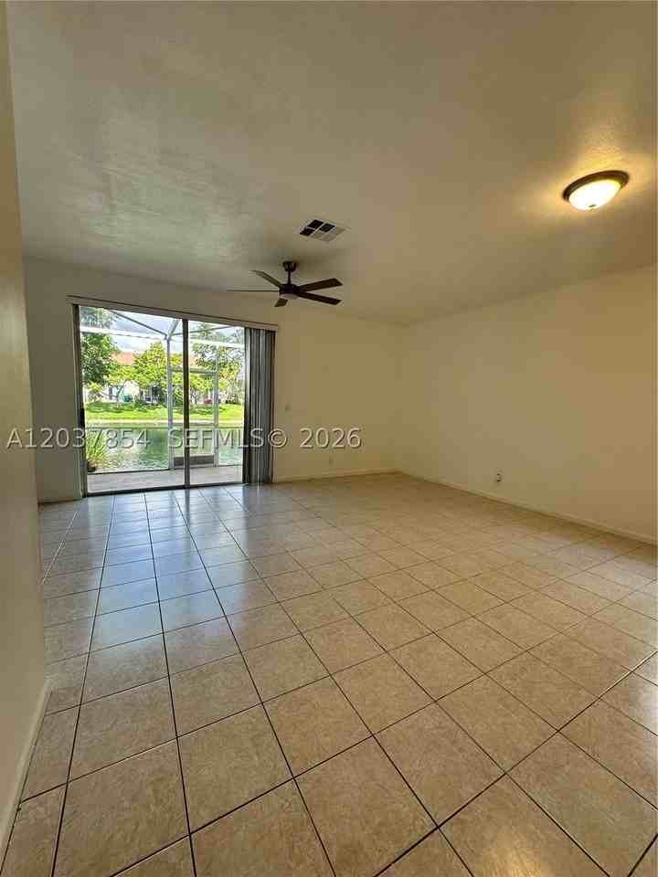 5541 Nw 90th Ter #5541 - Photo 6 of 16