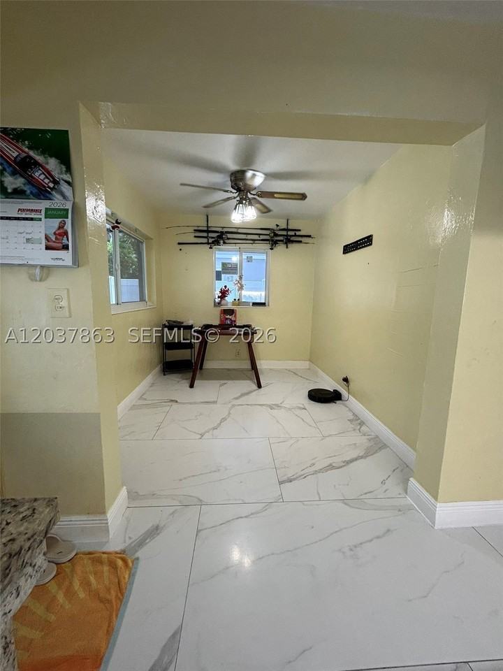 5157 Ne 5th Ave #1 - Photo 6 of 15