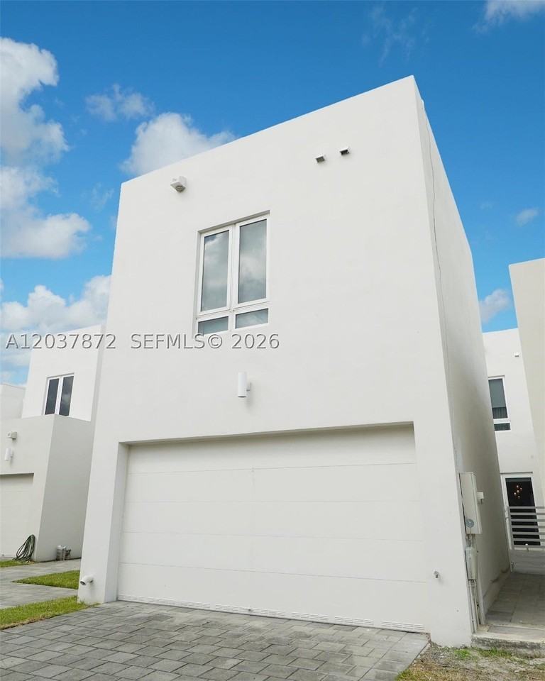 6421 Nw 104th Path - Photo 6 of 6