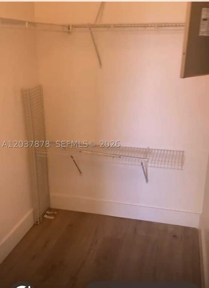 1270 Se 26th St #204 - Photo 7 of 13