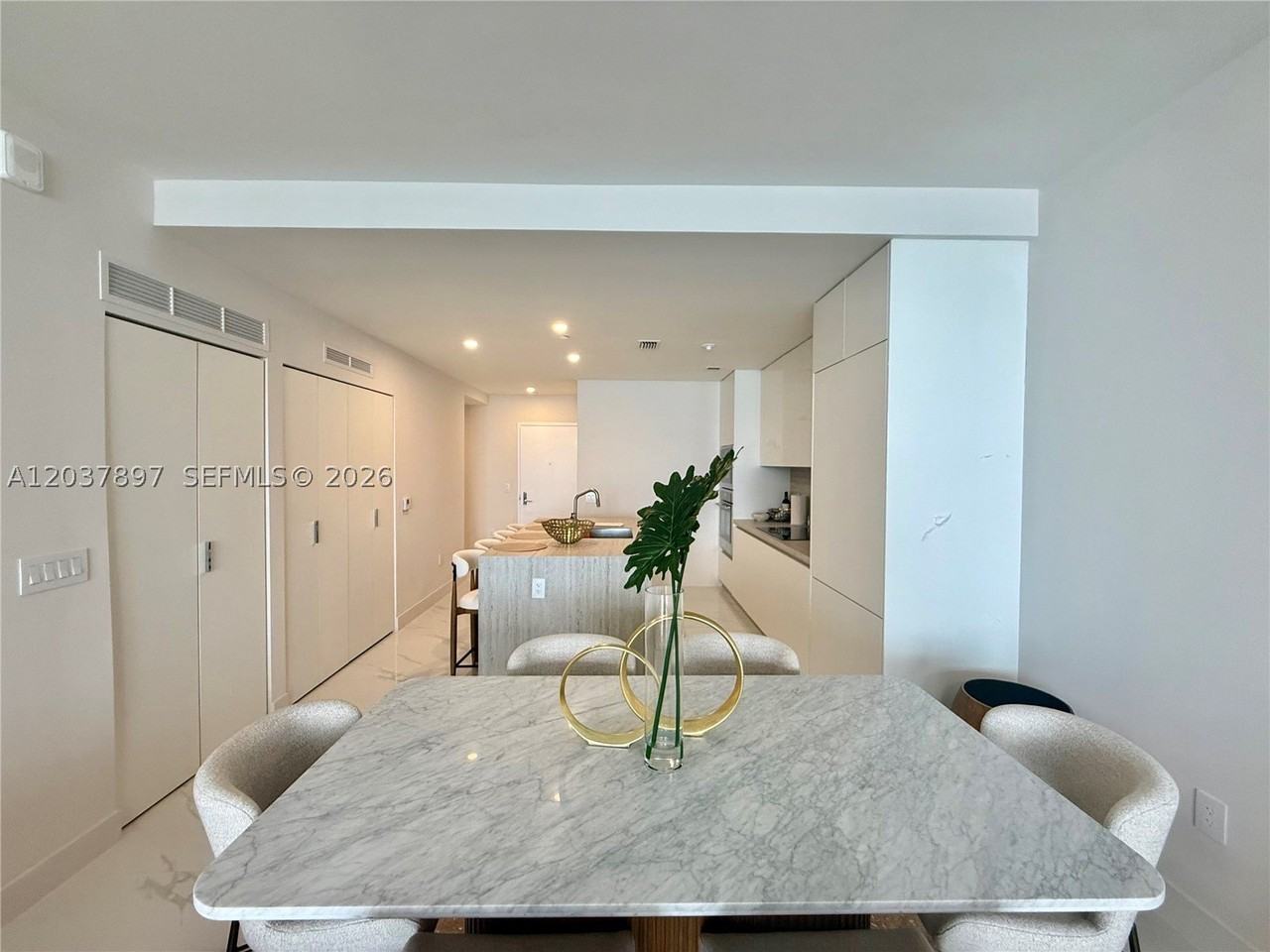 700 Ne 24th St #1002 - Photo 4 of 23