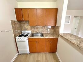 featured image of 692 Ne 85th St #5