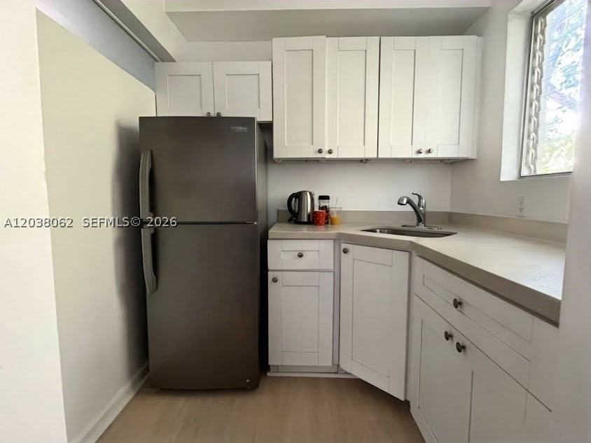 1027 Euclid Ave #5 - Photo 5 of 7