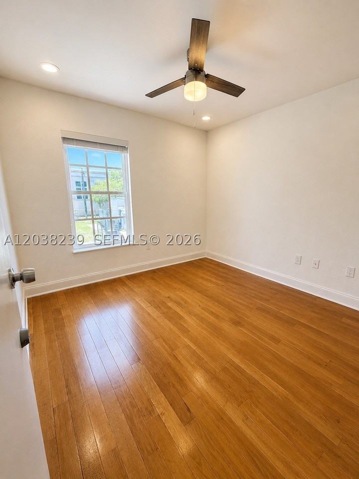 1440 Pennsylvania Ave #5 - Photo 7 of 14
