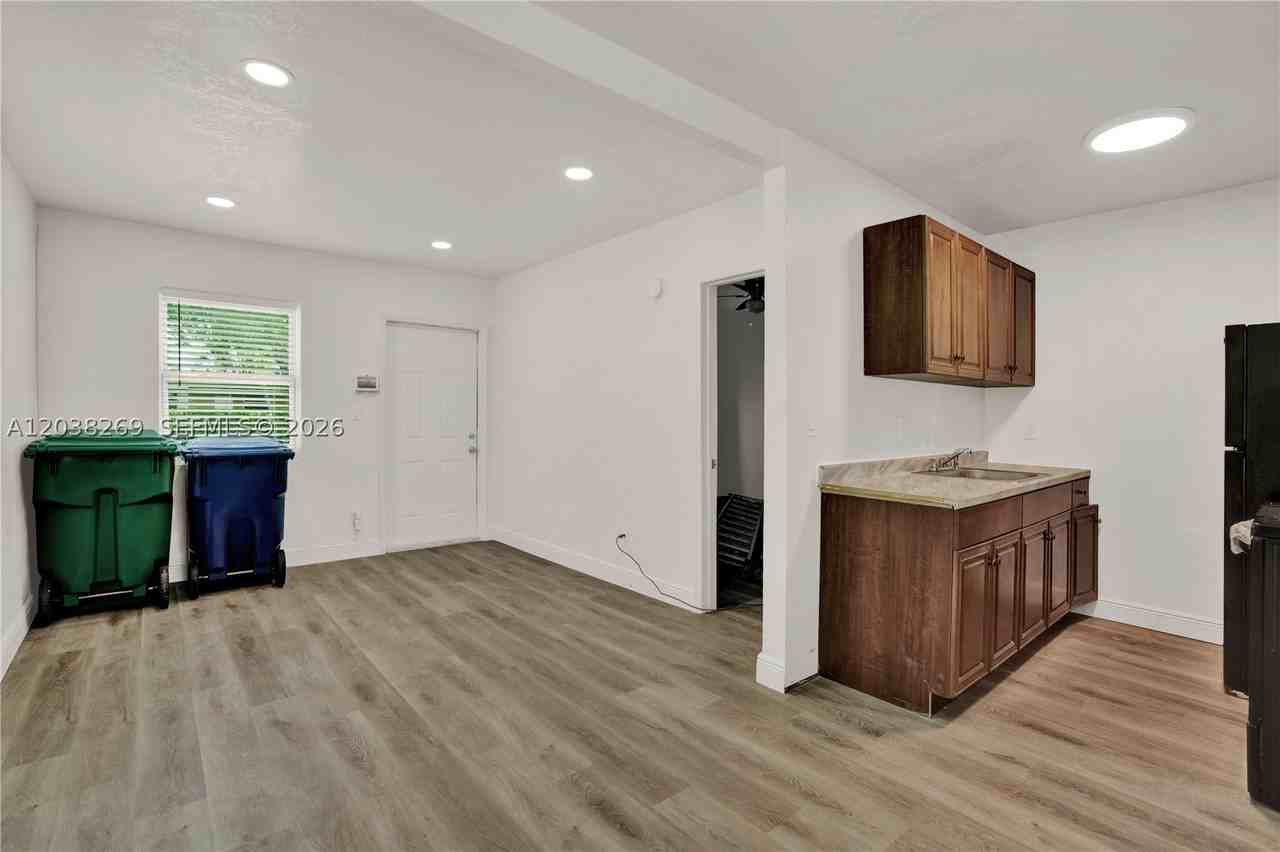 26620 Sw 138th Ct #B - Photo 5 of 14