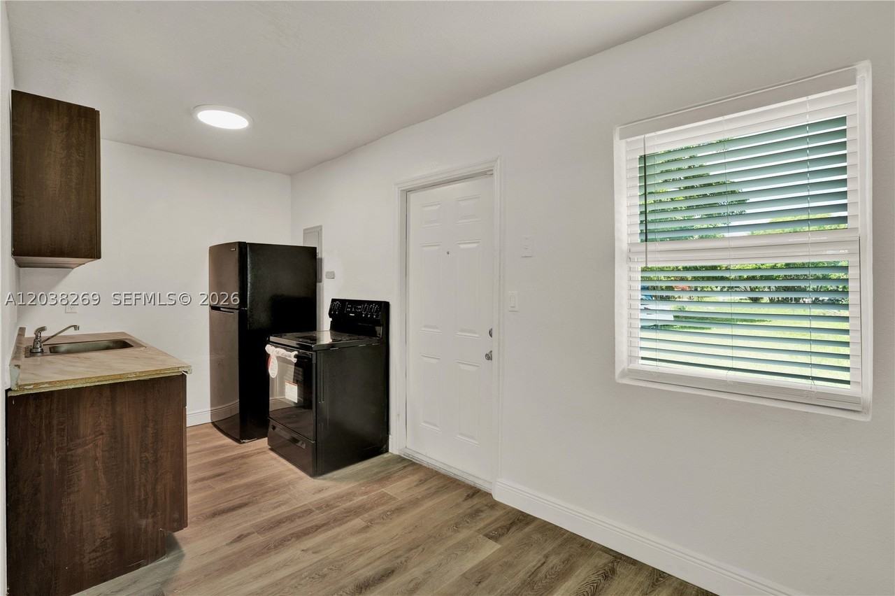 26620 Sw 138th Ct #B - Photo 7 of 14