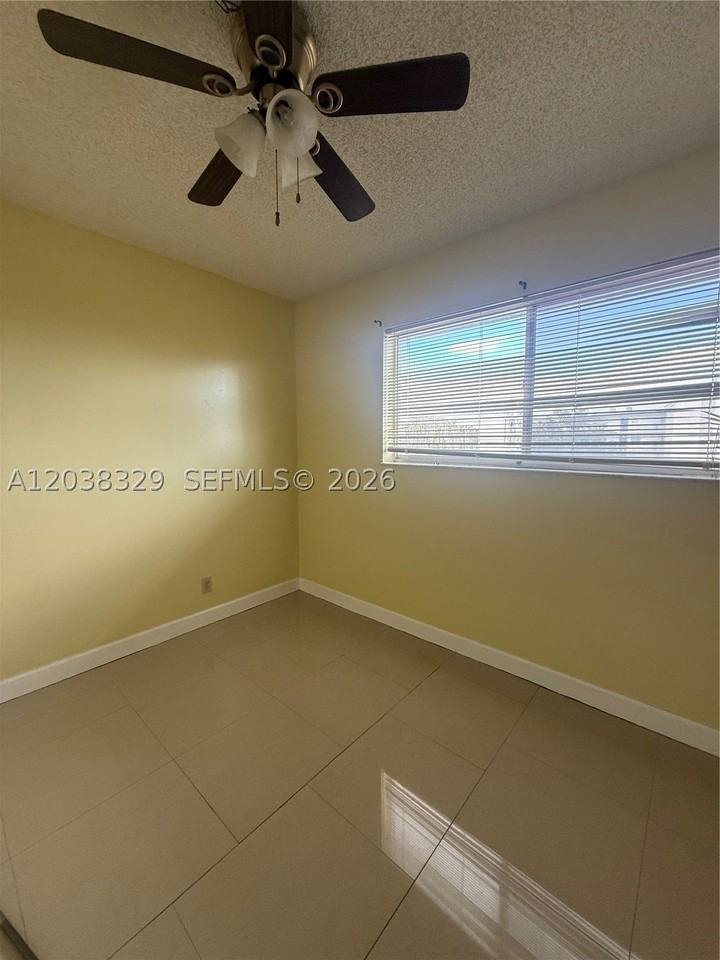 8740 N Sherman Cir #402 - Photo 5 of 13