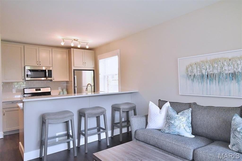 6625 Alamo Ave - Photo 2 of 24