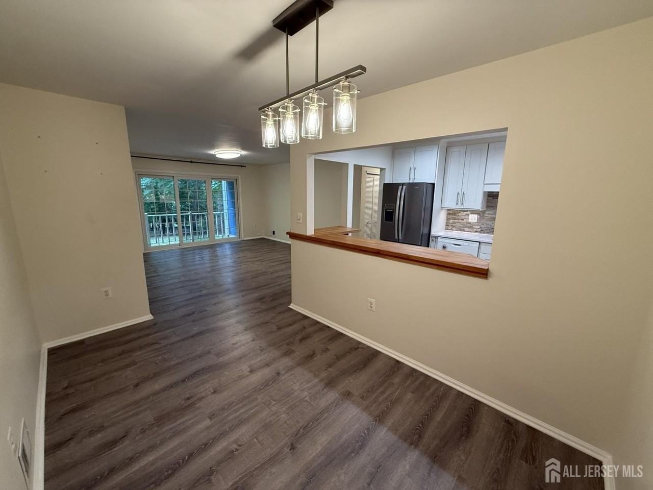 95 Sapphire Ln - Photo 5 of 28