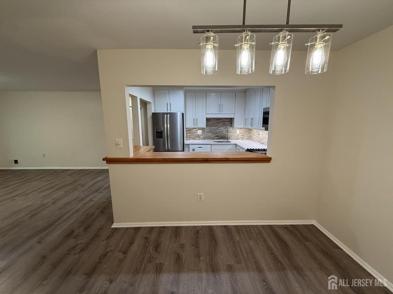 95 Sapphire Ln - Photo 6 of 28