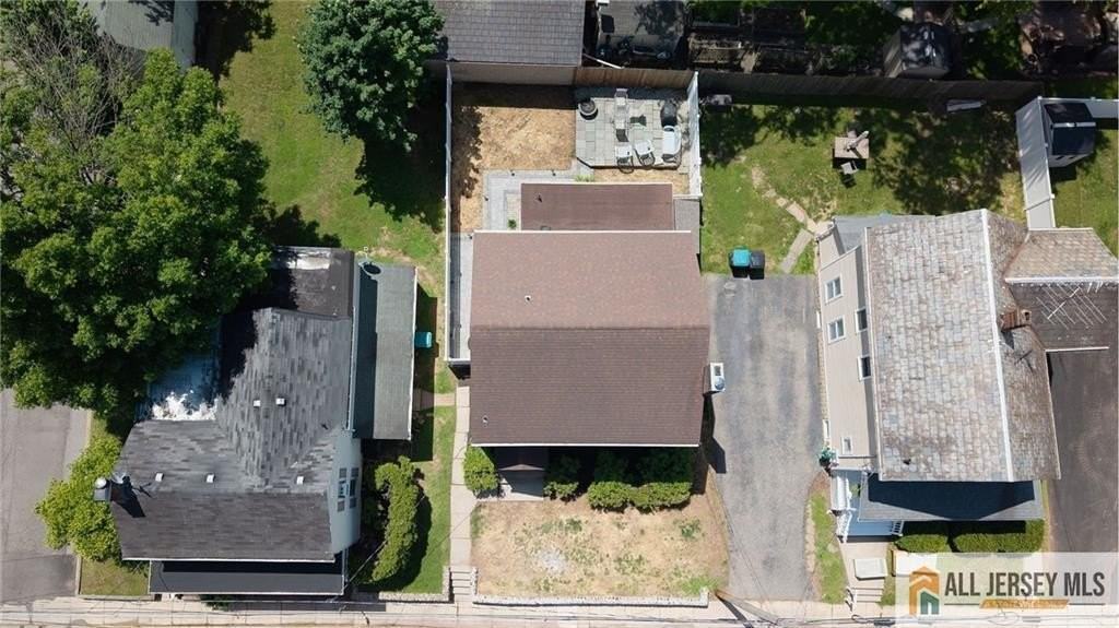 12 Capner St - Photo 7 of 34