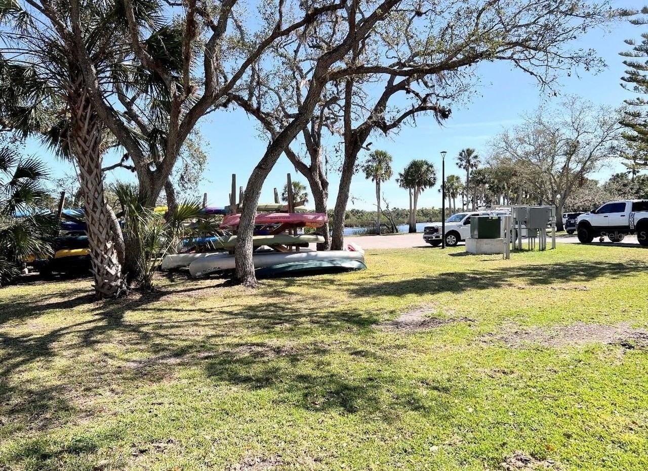 1300 N River Rd #R46 - Photo 4 of 30