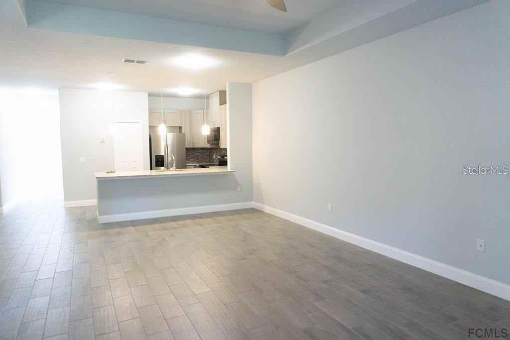214 Coral Reef Ct N #B - Photo 7 of 23