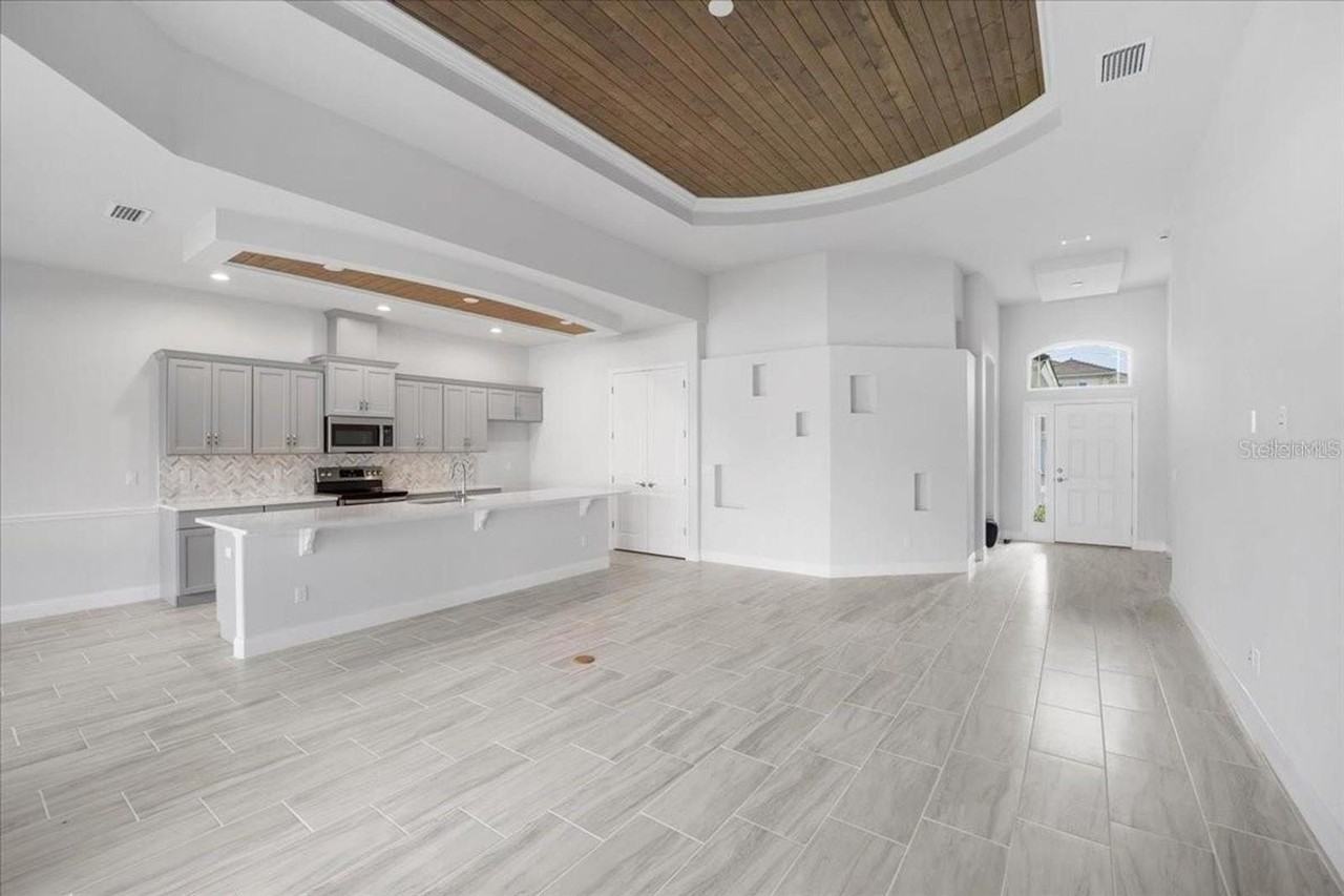 60 Del Palma Dr - Photo 4 of 36