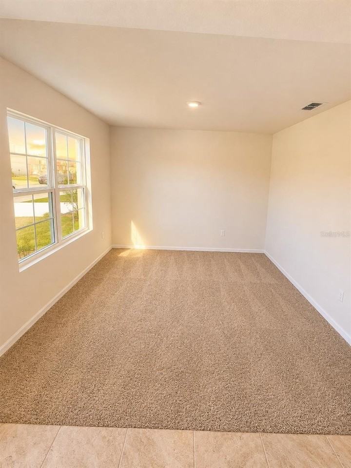 2347 Aquiline Nest St - Photo 4 of 18