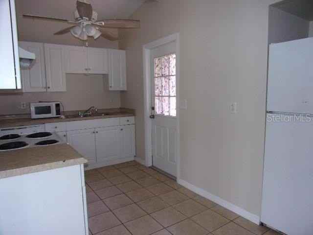 3021 Balfour Ave - Photo 3 of 12