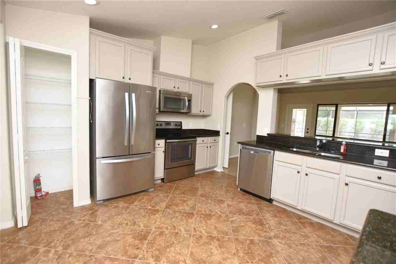1606 Taylor Landing Dr - Photo 7 of 39