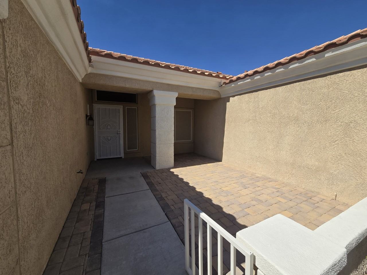10309 Longwood Dr #1 - Photo 4 of 36