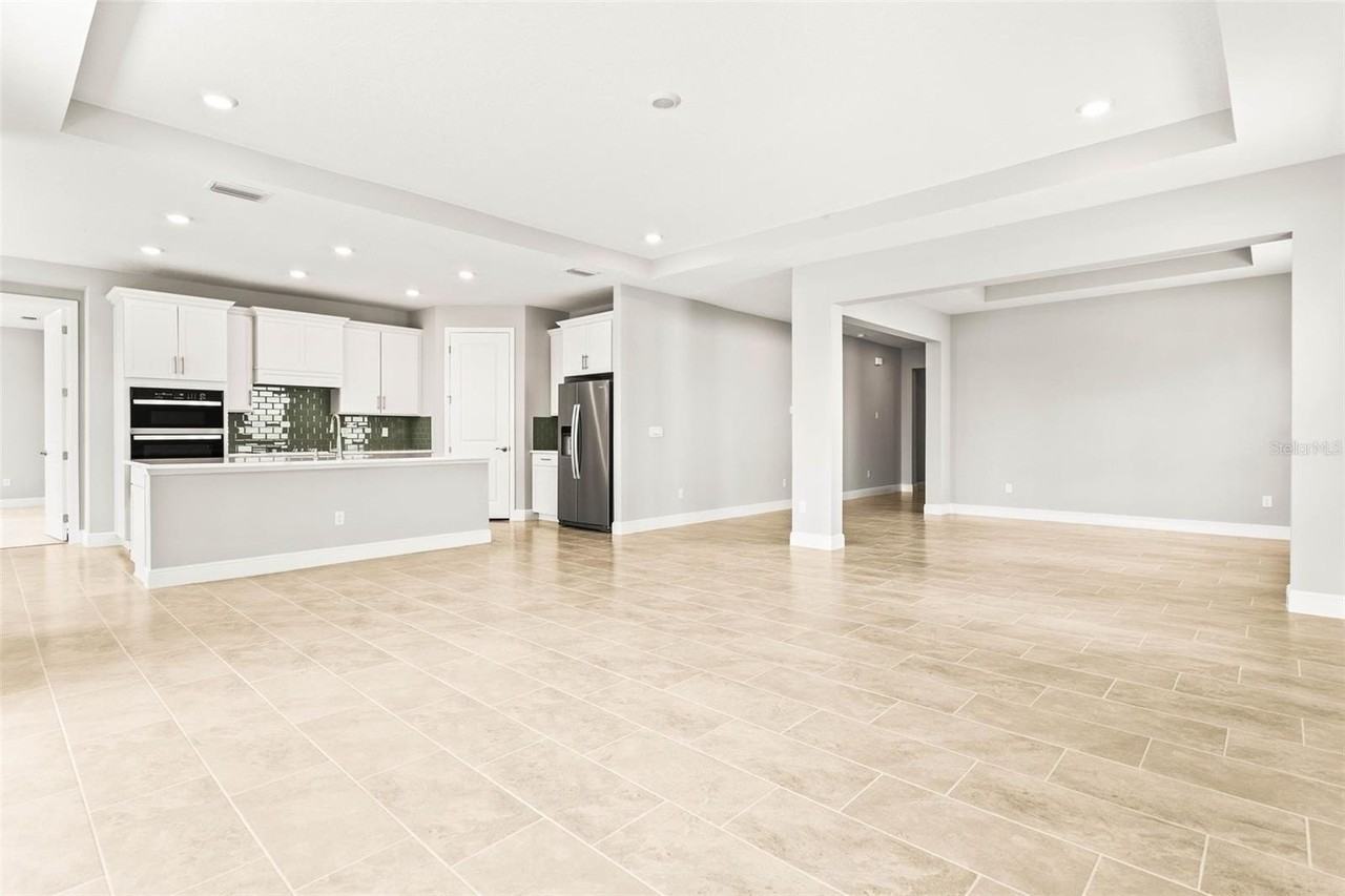 23176 Pachino Way - Photo 4 of 26