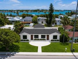 featured image of 3219 E De Bazan Ave