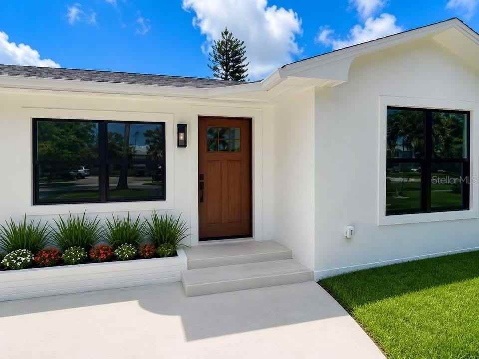 3219 E De Bazan Ave - Photo 3 of 12