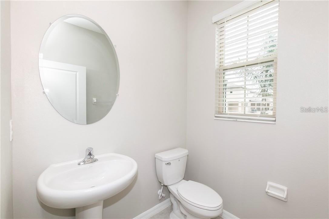 11646 Castine St - Photo 4 of 43