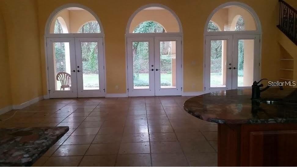 1974 Freedom Dr - Photo 3 of 20