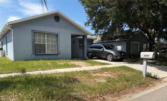 featured image of 2427 Camden Oaks Pl