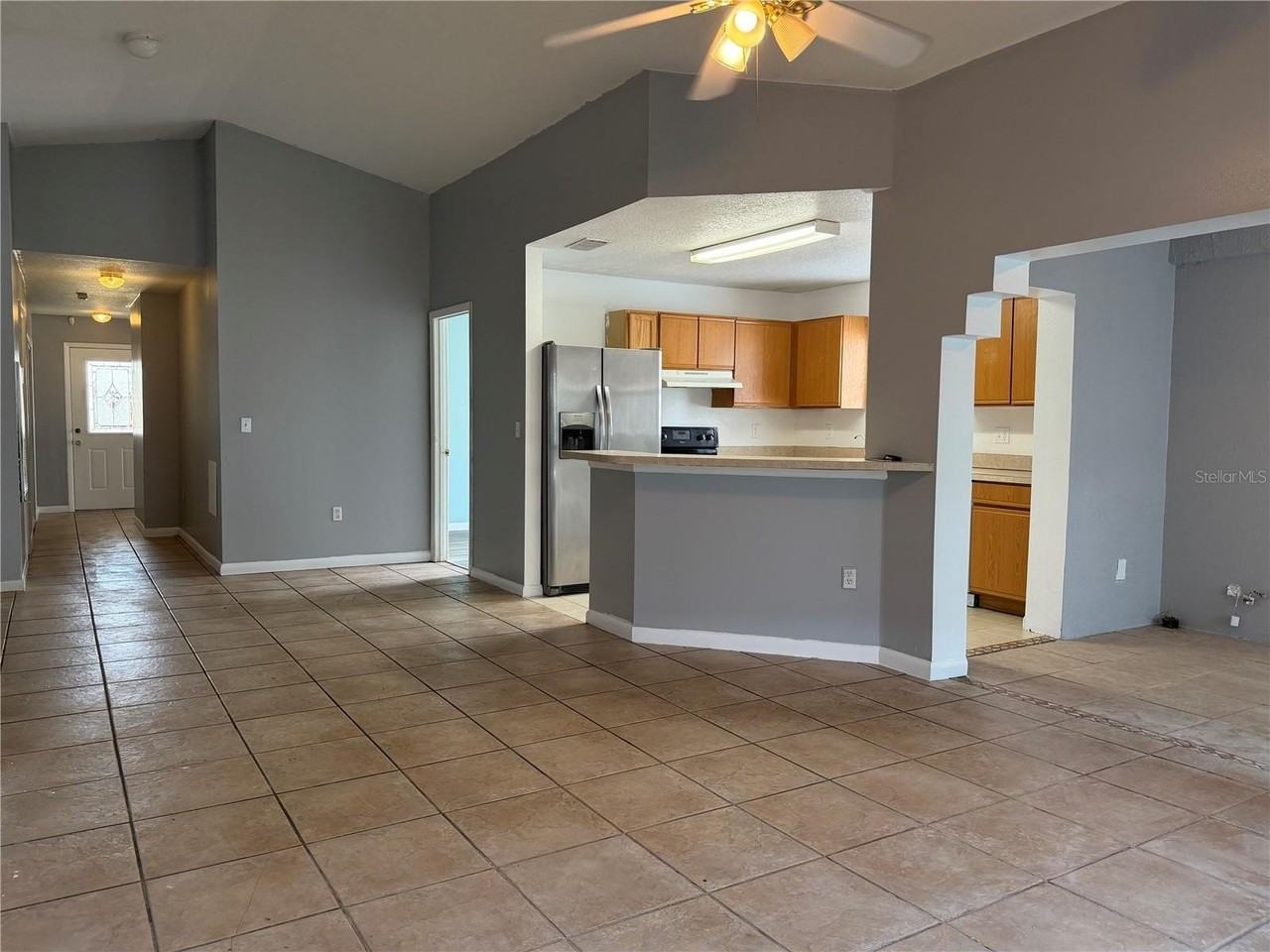 2427 Camden Oaks Pl - Photo 3 of 18