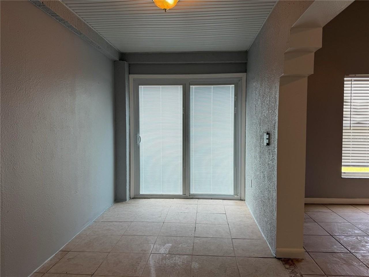 2427 Camden Oaks Pl - Photo 7 of 18