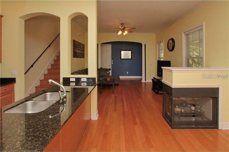 2902 Hansen Manor Ln - Photo 7 of 22