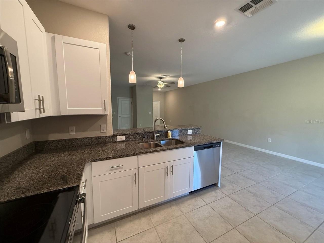 8519 Reedville St - Photo 5 of 24