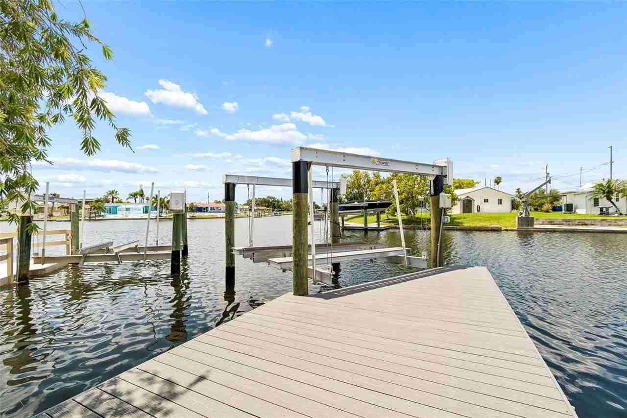 4430 Floramar Ter - Photo 2 of 50